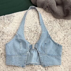 SHEIN Light Blue Denim Halter Crop Top with Front Clasp